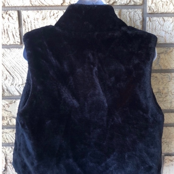 Talbots Chic Faux Fur Vest S/M - Picture 3 of 8